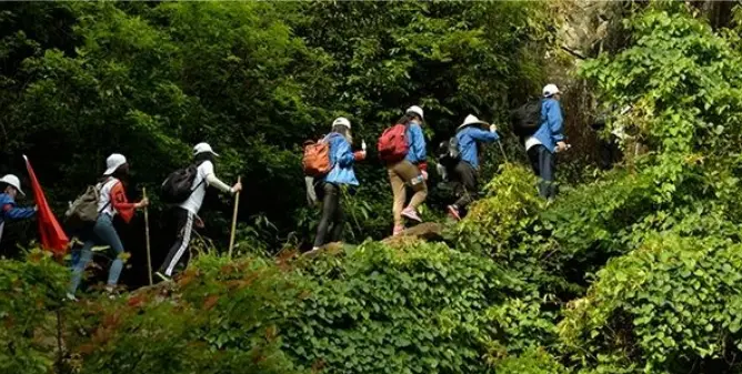 [Life at CUMIC] Hiking On Hui-Hang Ancient Path